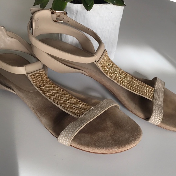 Lola Cruz jeweled - Picture 8 of 8